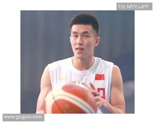 郭艾伦成功拆线恢复训练期待重返赛场展现风采